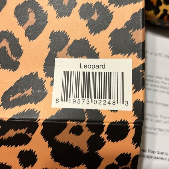 Pop Sonic Leopard Compact Mirror with 1X & 5X magnifier.  FIRM PRICE - Picture 8 of 8